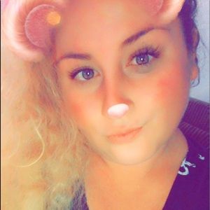 Meet your Posher, Christina